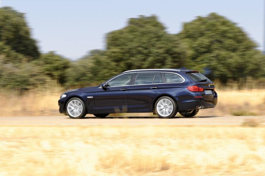  BMW 5-Series Touring 2010 года  (фото 36 из 75)